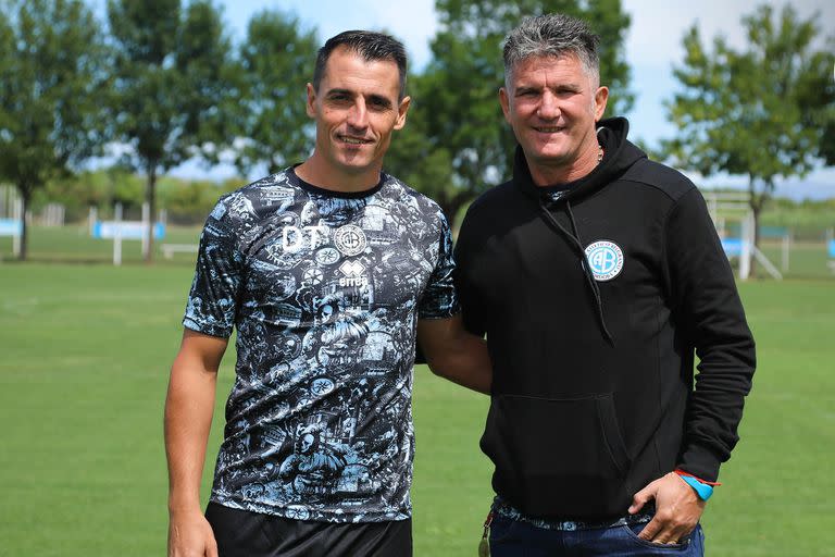 Junto a Guillermo Farré, el héroe del "Monumentalazo", y a quien eligió para que sea el DT del equipo