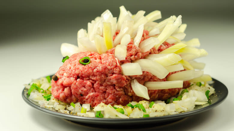 German mettigel mett dish