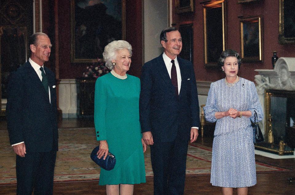 george hw bush queen elizabeth