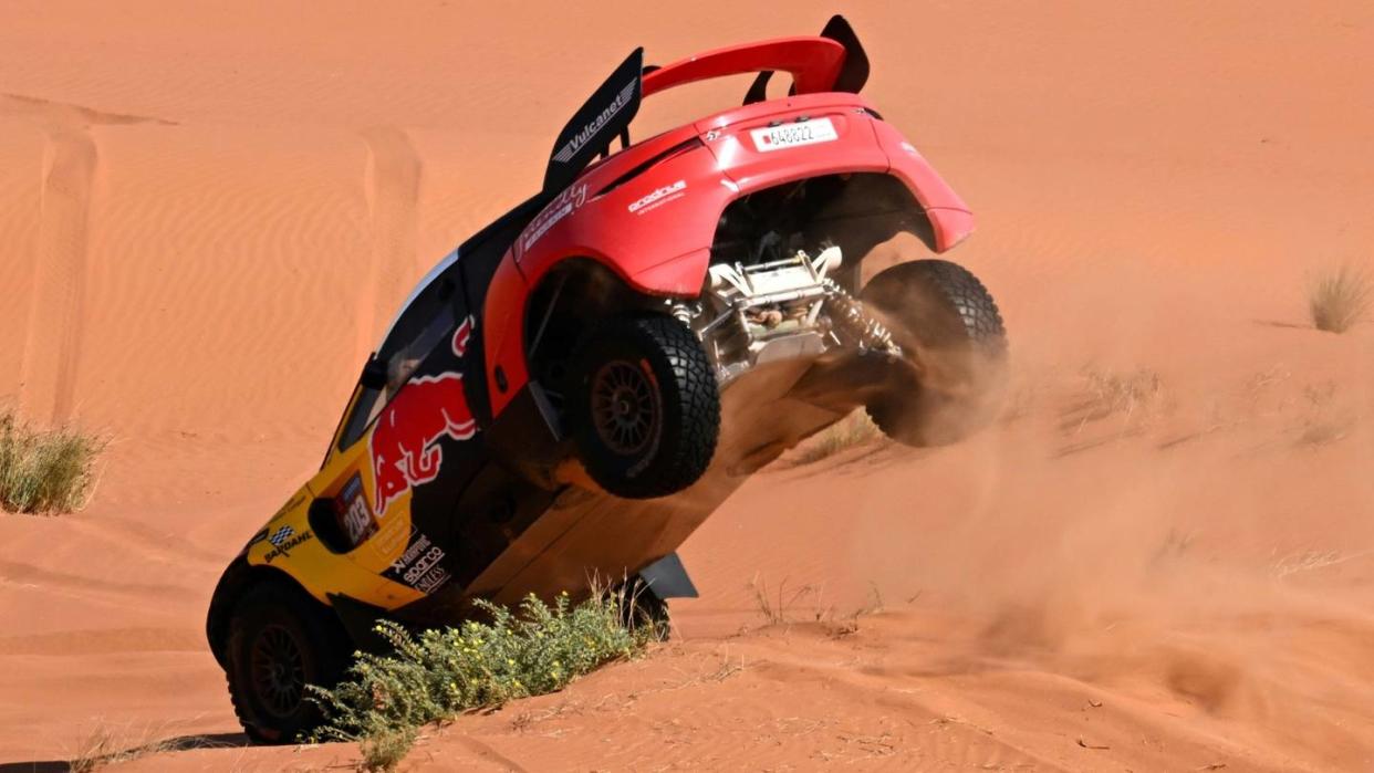 Vierter Tagessieg: Loeb schlägt bei Rallye Dakar zurück