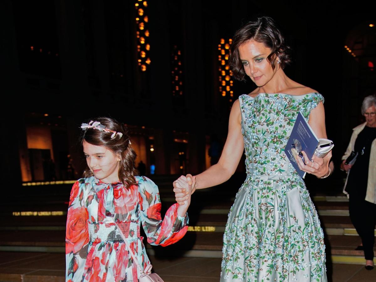 Katie Holmes’ Daughter Suri Reportedly Dropped Dad Tom Cruise’s Name During a Monumental Event