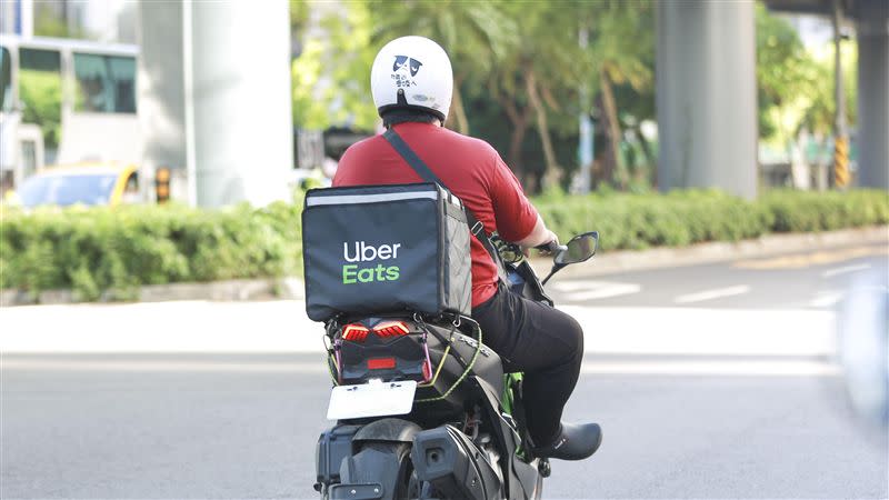 Uber Eats「山陀兒災後關懷方案」，10縣市外送員今起可領600元颱風關懷金。（示意圖／資料照）