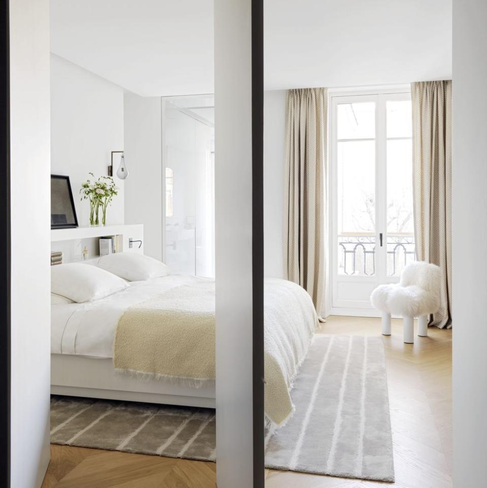 white and cream parisian bedroom veranda relaxing bedroom decor
