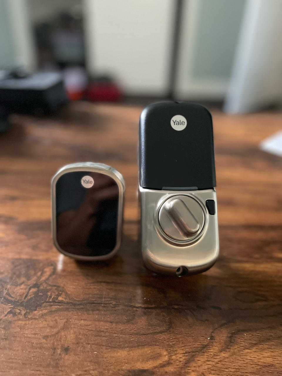 yale smart lock unboxing, smart locks