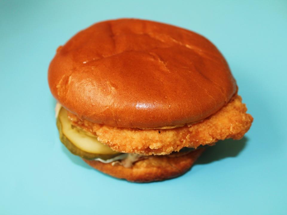 popeyes classic fish sandwich