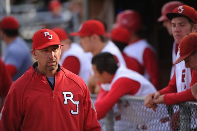 Walt Weiss hired as Colorado Rockies manager after coaching high school  team - CBS News