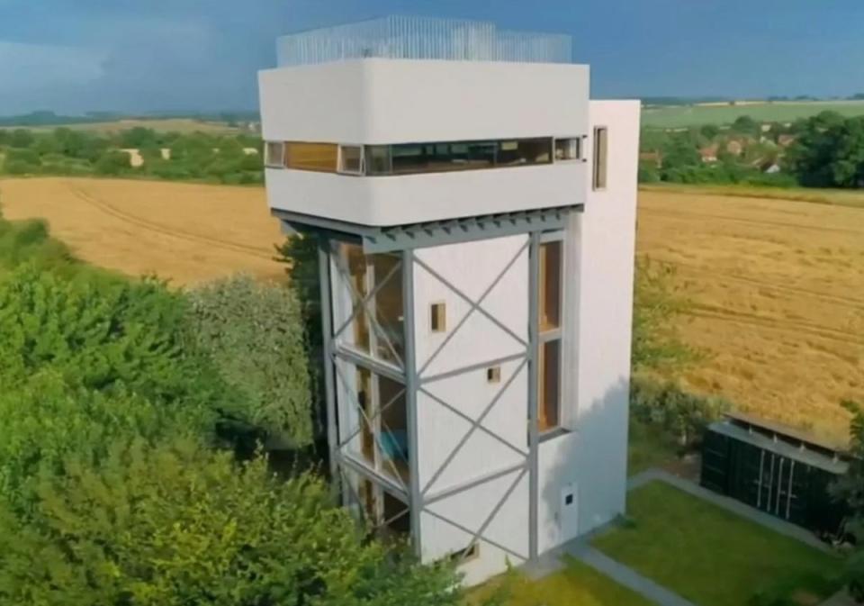 The Thunderbirds-style home was described as “the ugliest house” one viewer ever had ever seen (Channel 4)