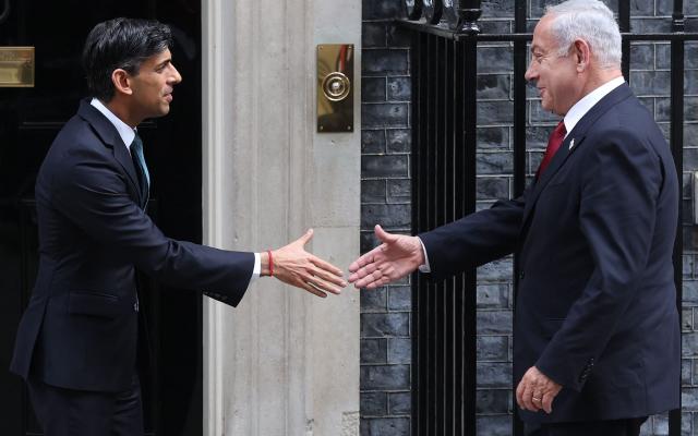 Rishi Sunak welcomes Benjamin Netanyahu to 10 Downing Street this morning - Isabel Infantes /AFP