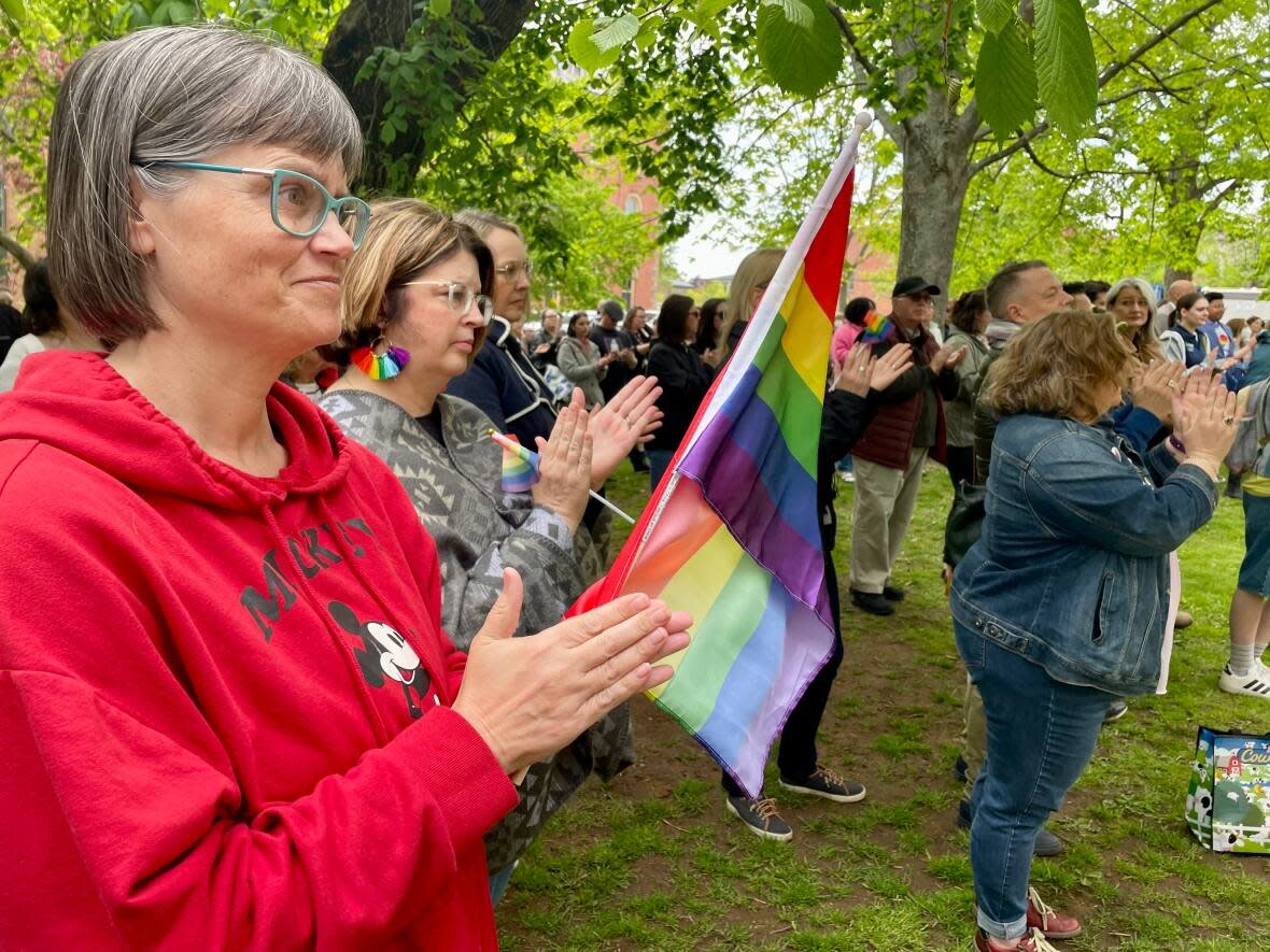 Hundreds of people turned up outside the P.E.I. Legislature to show their support to trangender and non-binary Islanders.  (Steve Bruce/CBC - image credit)