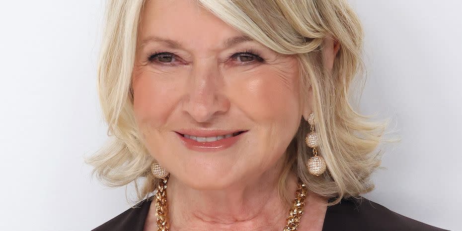 martha stewart becomes oldest sports illustrated cover star