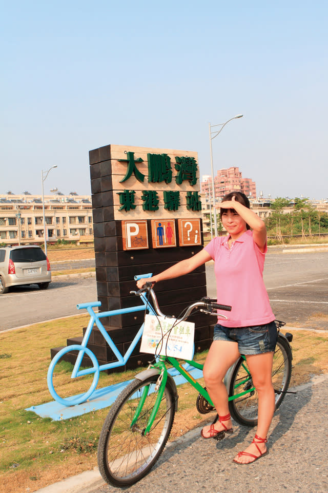 騎著自行車恣意暢遊小鎮，已成為許多遊客進行在地之旅的有趣玩法之一。