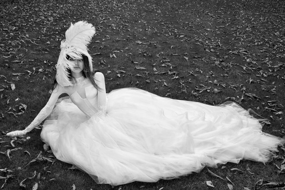 <p><i>Soft white silk crepe ball gown with trapunto accents and Chantilly lace. (Photo: Courtesy of Vera Wang/Patrick Demarchelier) </i></p>