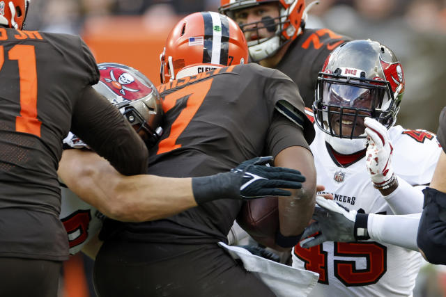 TD run from Chubb in OT lifts Brissett, Browns to 23-17 victory over Bucs