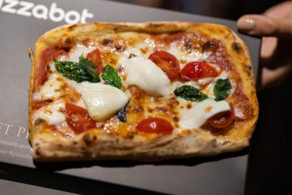 Freshly baked pizza made in the Aldi Pizzabot