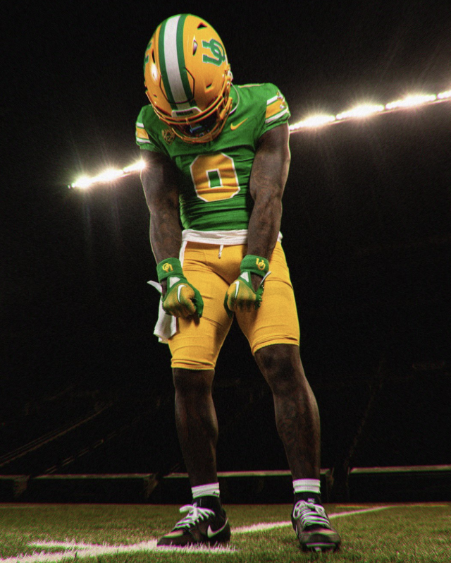 LOOK: Oregon Ducks unveil 'Mighty Oregon' throwback jerseys