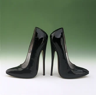 Stiletto Shoes (1973-1977)