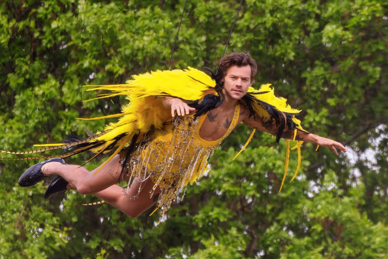 Harry Styles grabó imágenes para su próximo videoclip en un circo