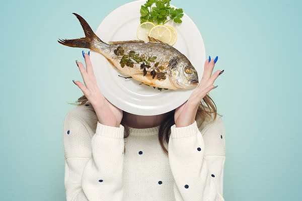 Para mejorar tu vida sexual come bastaría comer pescado con más frecuencia. Foto: Francesco Carta fotógrafo / Getty Images.
