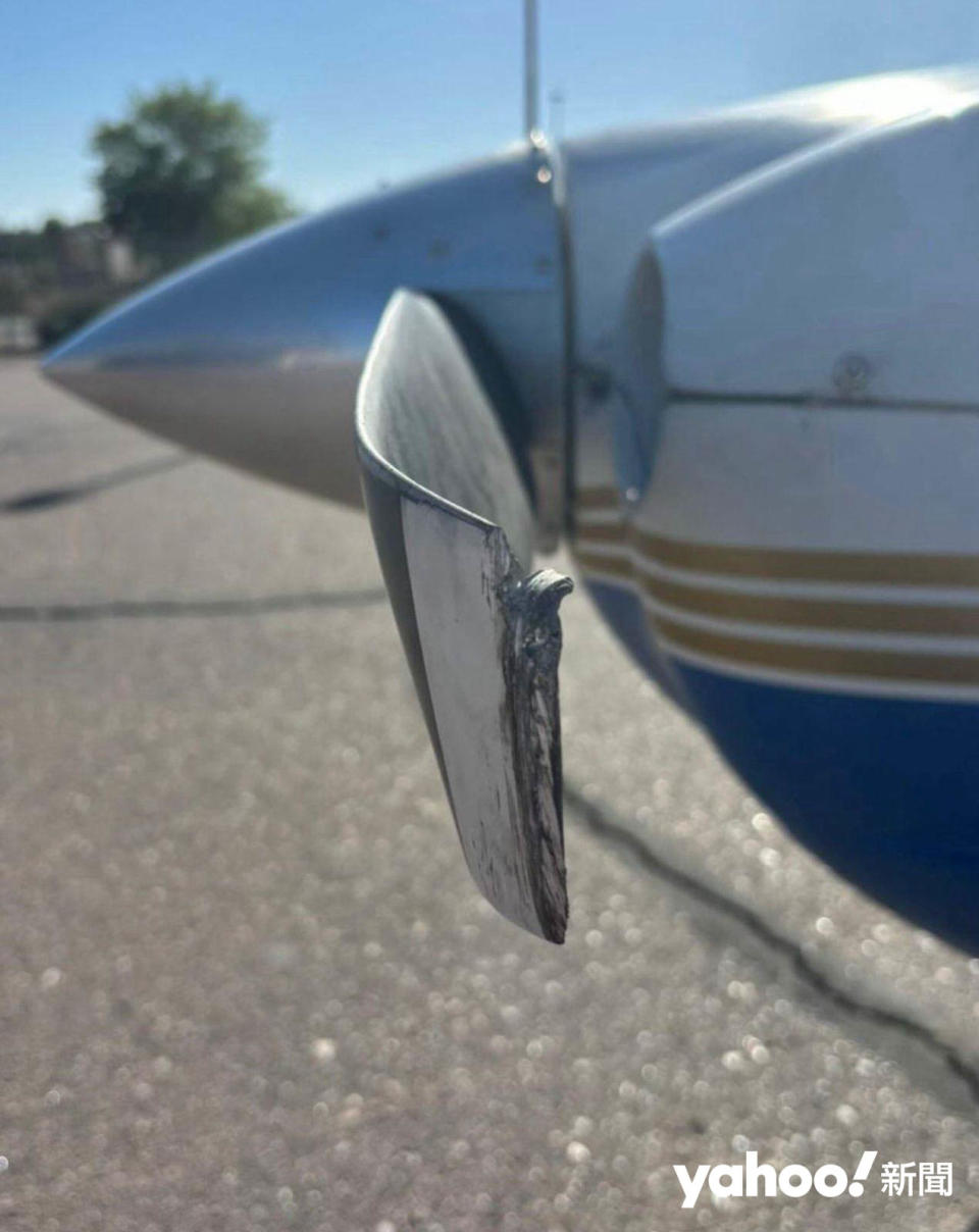 《Yahoo新聞》從業界獲得的相片顯示，在事故中小型飛機螺旋漿尖端受重創斷裂。