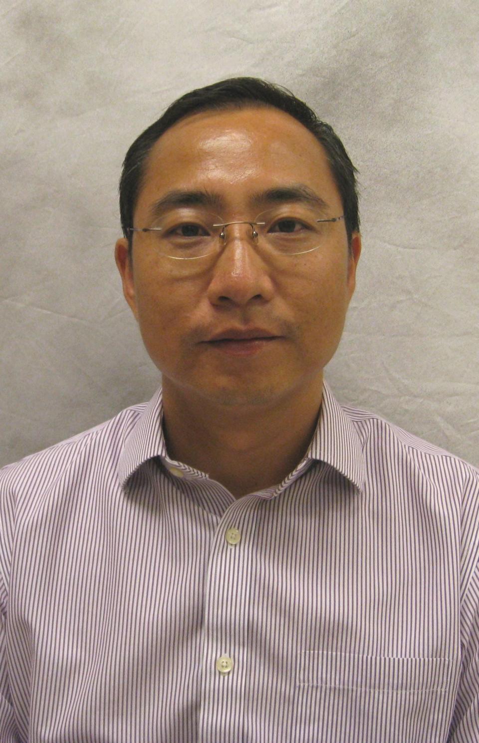 A photo of Chaofeng Liu an adjunct professor at Purdue University in the Department of Statistics.