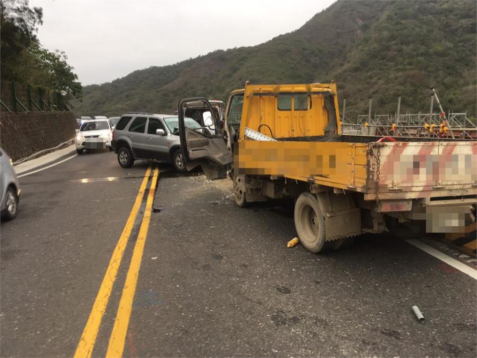 快新聞／台9線休旅車與工程車相撞 7人受傷送醫