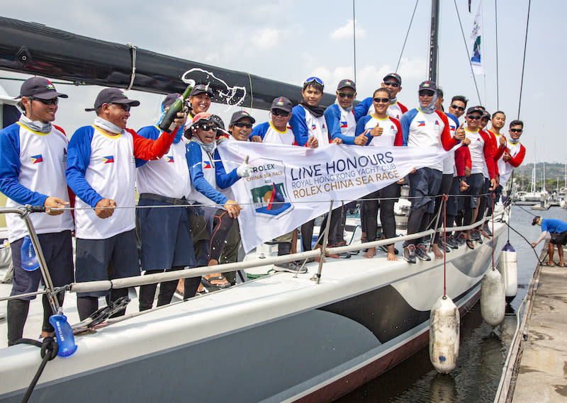 「Standard Insurance Centennial 5號」拿「IRC 0 組別」「衝線冠軍」(Line Honours)（圖：ROLEX / Daniel Forster）