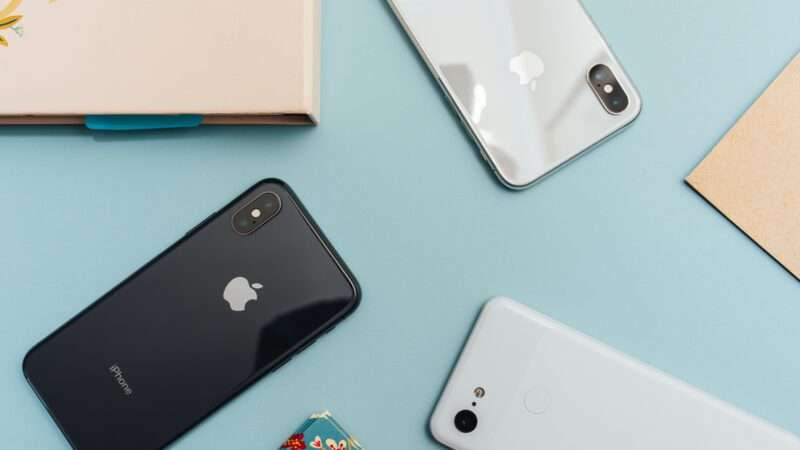 Apple iPhones on a table