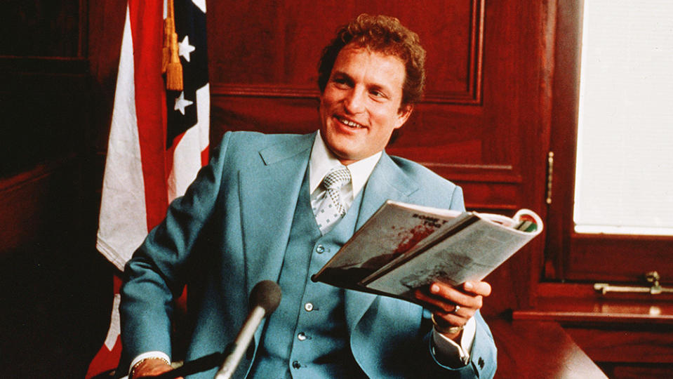 Editorial use only. No book cover usage. Mandatory Credit: Photo by Columbia Tri Star/Kobal/REX/Shutterstock (5879818l) Woody Harrelson The People Vs. Larry Flynt - 1996 Director: Milos Forman Columbia Tri Star USA Scene Still Drama Larry Flynt