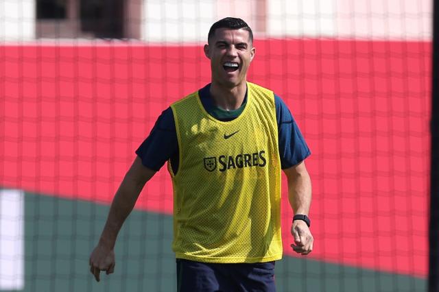 Annie Leibovitz's Photo of Ronaldo and Messi Has Already Broken