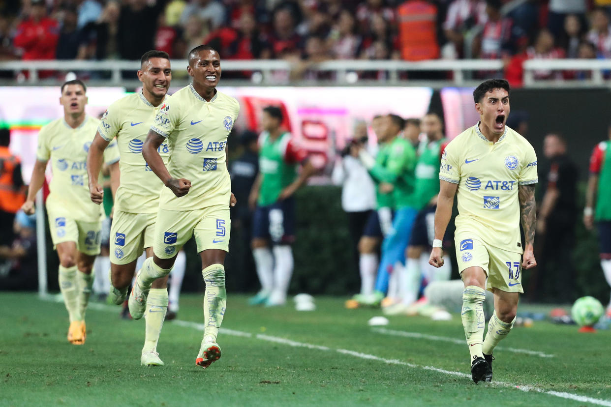 Alejandro Zendejas festejando su gol contra Chivas en las Semifinales del Clausura 2023. (Refugio Ruiz/Getty Images)