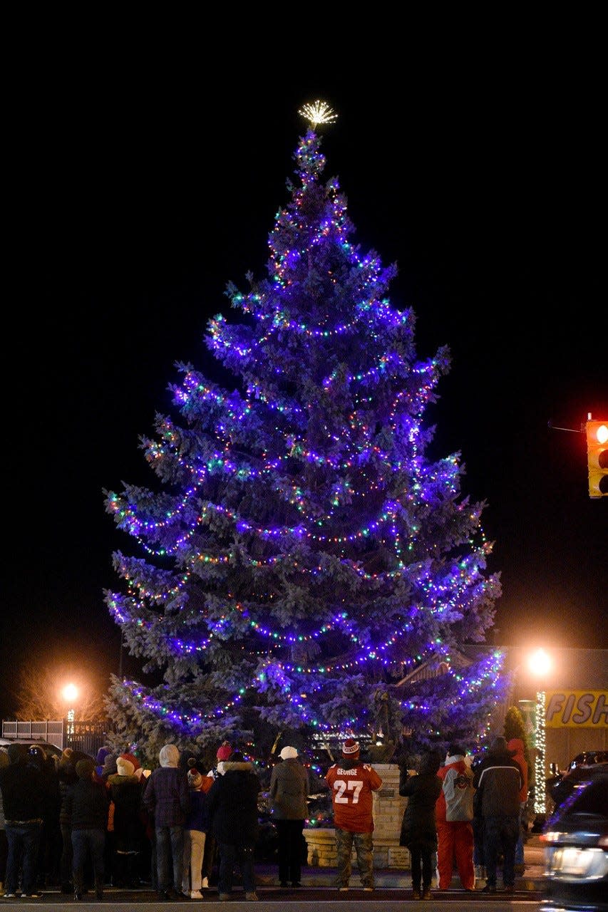 The Port Clinton community Christmas tree was lit before a large crowd on Saturday.