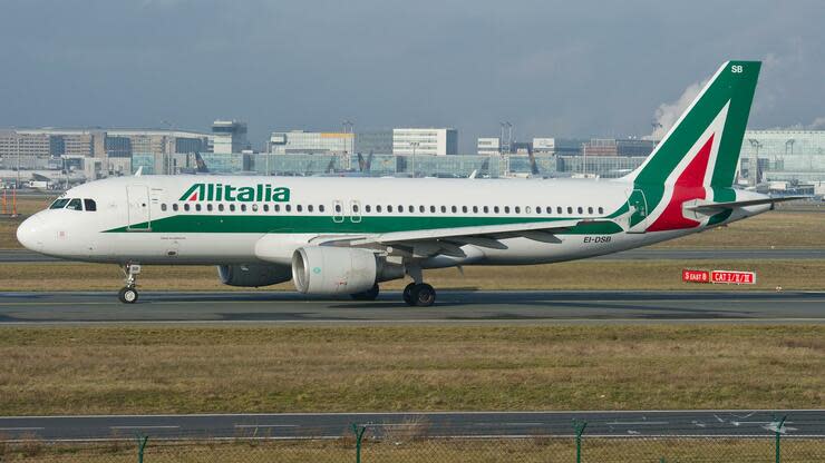 Die alte Alitalia gilt mit mehr als 10.000 Arbeitsplätzen als nationales Symbol. Foto: dpa