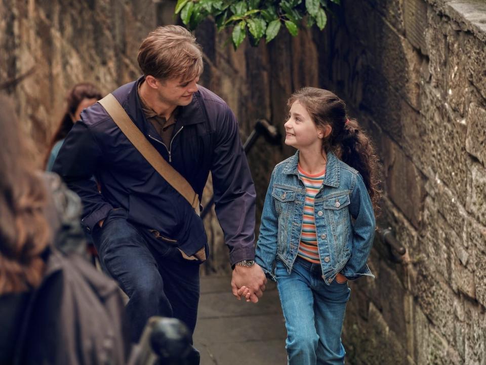 Dexter (Woodall) and his daughter Jasmine (Billie Gadsdon) in the final episode of "One Day."