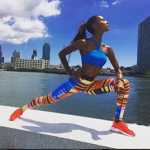 “We love doing butt workouts together—that’s our main focus,” says Jasmine. Photo: Instagram/joja