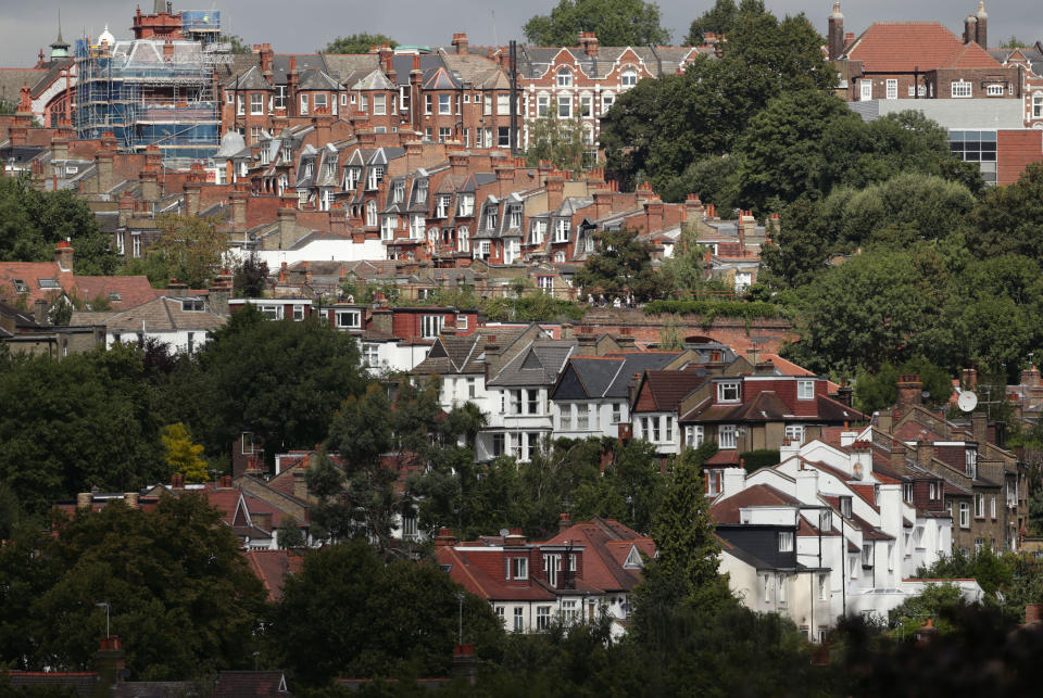 EMBARGOED TO 0001 SATURDAY JUNE 17

File photo dated 19/08/2014 of a view of houses in north London. Annual mortgage repayments are set to rise by £2,900 for the average household remortgaging next year, according to a think-tank. As the UK's 