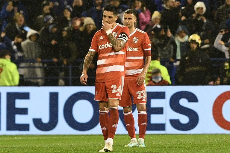 La bronca de Enzo Pérez tras el gol de Claudio Aquino para Vélez