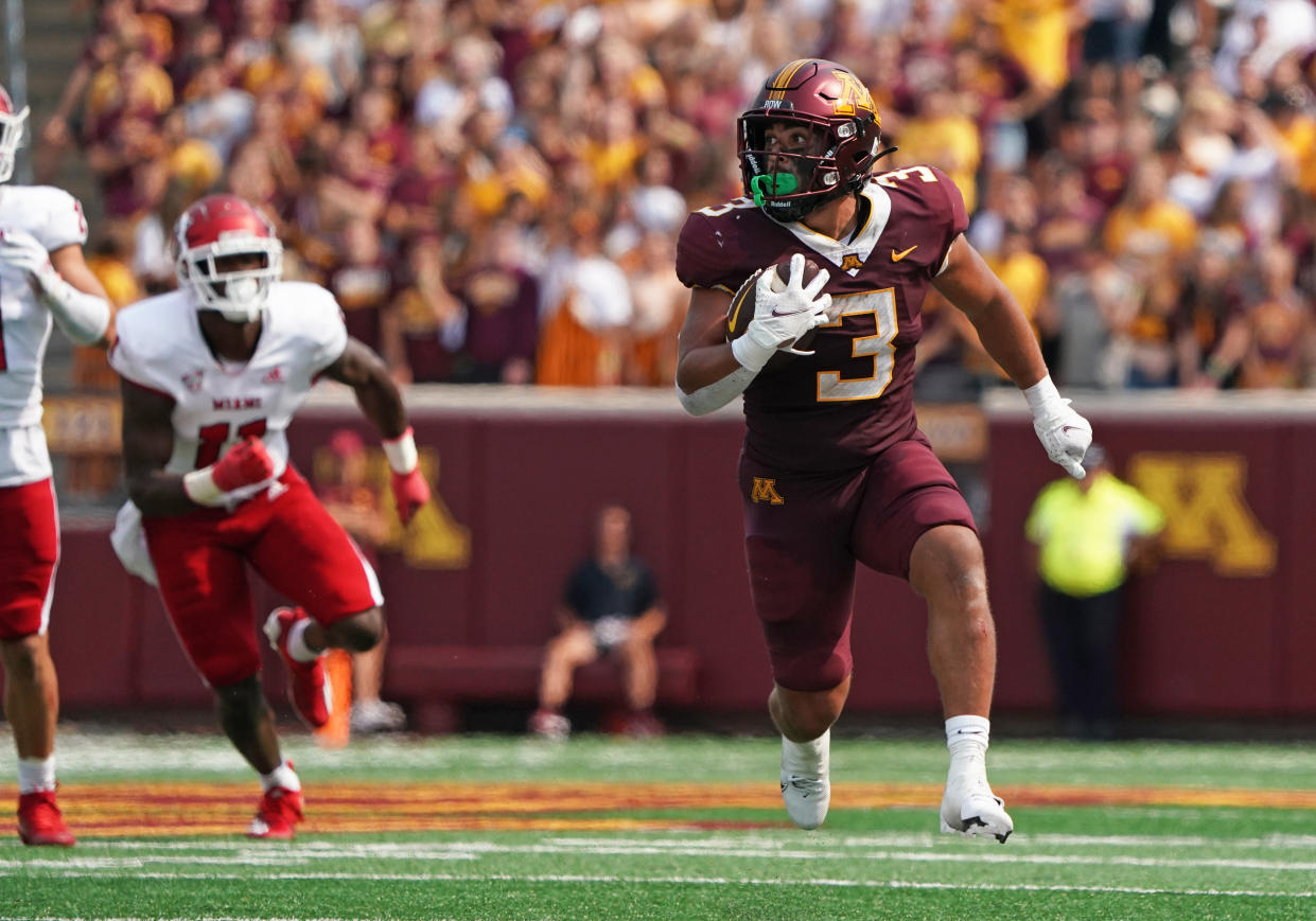 Minnesota Golden Gophers running back Trey Potts