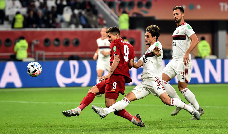 DOHA, QATAR - DECEMBER 21: (THE SUN OUT, THE SUN ON SUNDAY OUT) Roberto Firmino of Liverpool comes close to scoring the opening goal during the FIFA Club World Cup final match between Liverpool FC and CR Flamengo at Khalifa International Stadium on December 21, 2019 in Doha, Qatar. (Photo by Andrew Powell/Liverpool FC via Getty Images)