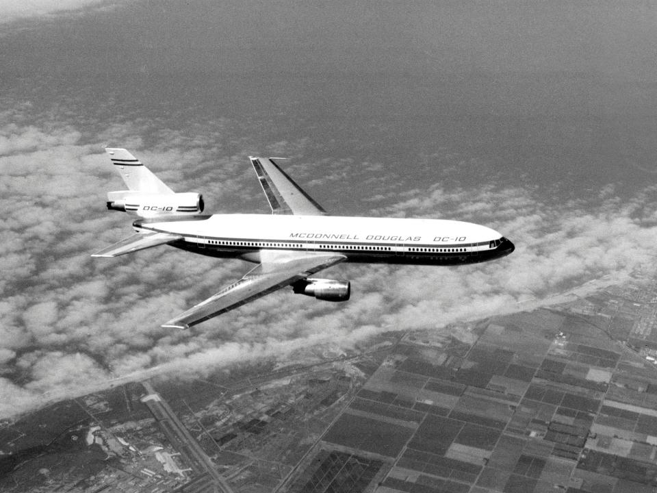 McDonnell Douglas DC 10