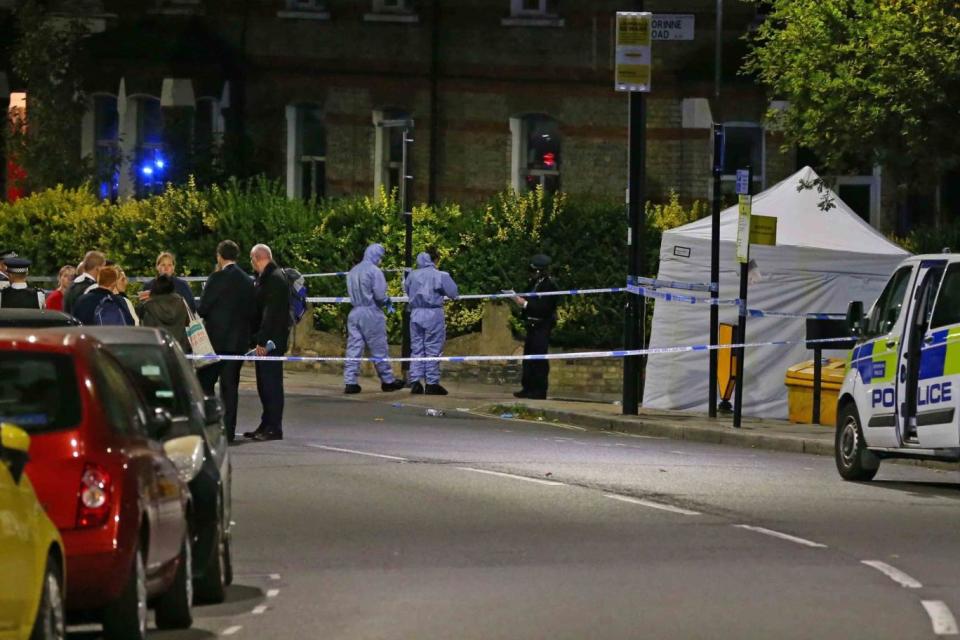 Police at the scene of a fatal shooting in Tufnell Park (NIGEL HOWARD ©)