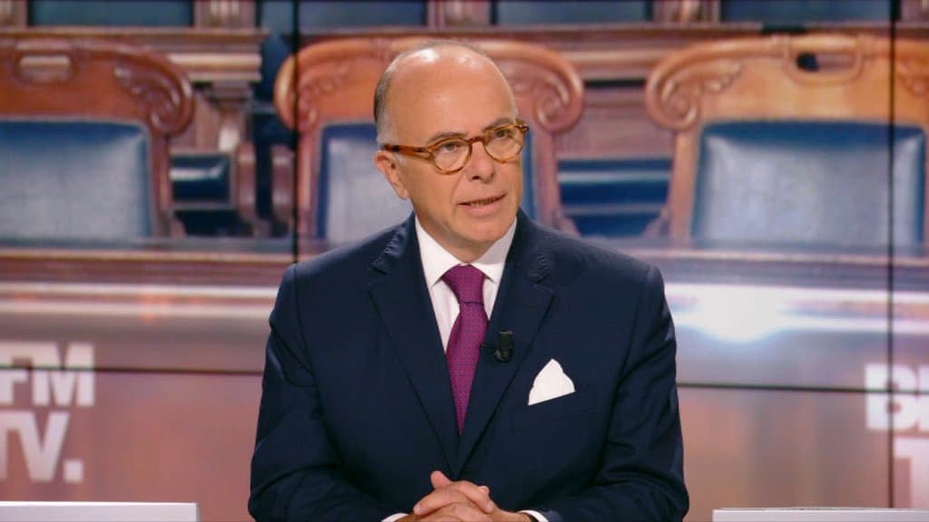 Bernard Cazeneuve sur notre plateau.  - BFMTV