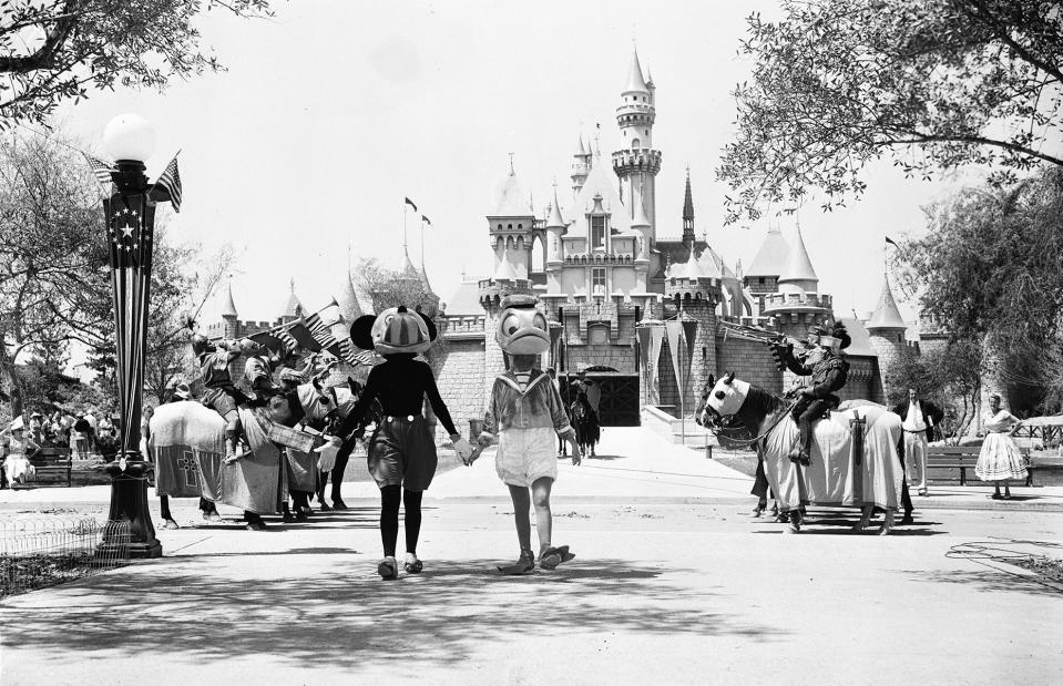 <p>Los Angeles Examiner/USC Libraries/Corbis via Getty Images</p>