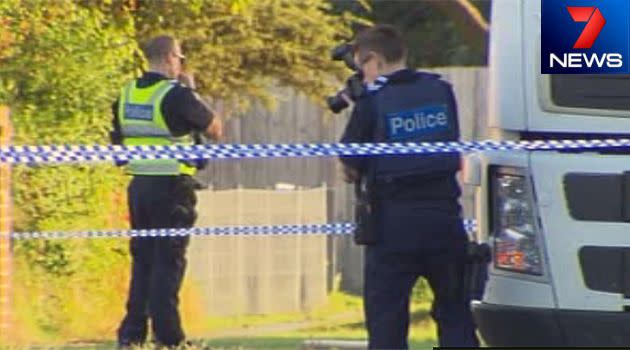 Homicide detectives on scene after the discovery of a man's body at Heidelberg West. Photo: 7News