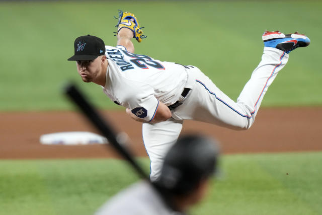 Trevor Rogers exits early as Marlins fall in extras to Giants