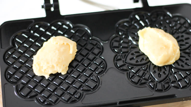 Cooking pizzelle on a pizzelle maker