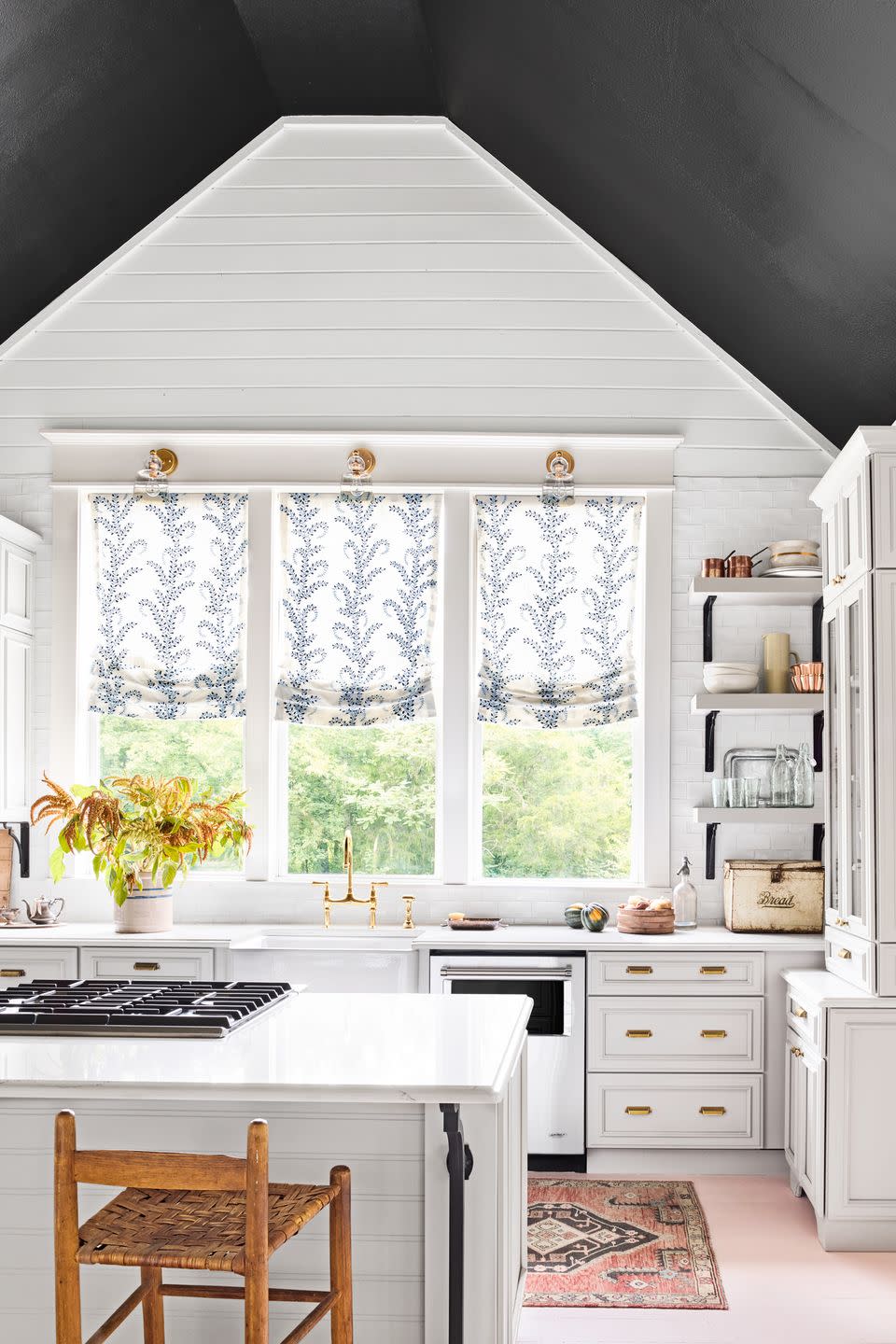 Contrasting Colors in a White Kitchen