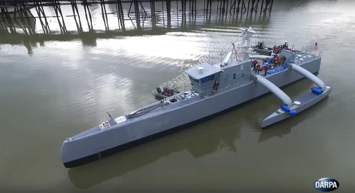laver mad Ernest Shackleton Tøj DARPA starts speed testing its submarine-hunting drone ship | Engadget