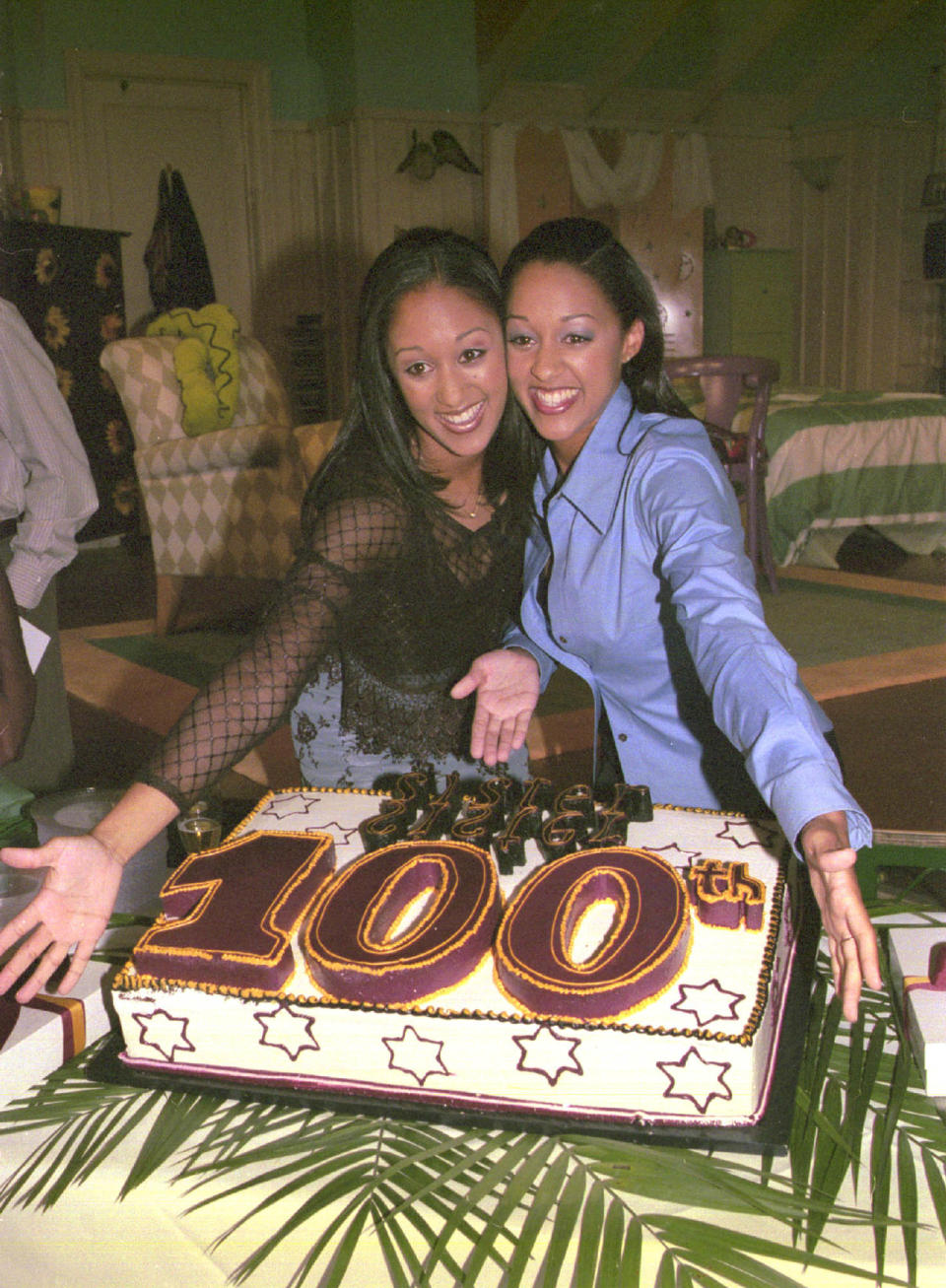 The Wb Television Network Celebrates Tia Mowry and Tamera Mowry's First 100-Episode Achievement With "Sister, Sister"