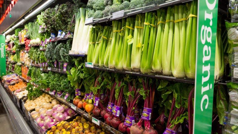Whole Foods shoppers score 5% on groceries—and Amazon Fresh orders, too.
