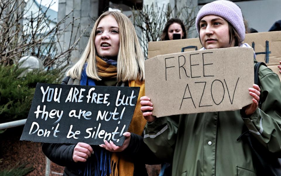 Demonstrators protesting in Kyiv last week in support of Ukrainian prisoners held by Ukraine